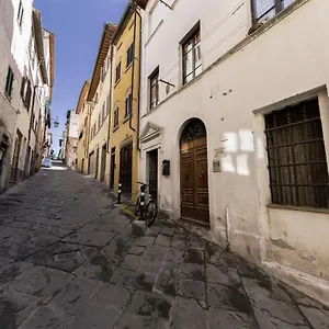 Roby Appartamento Arezzo