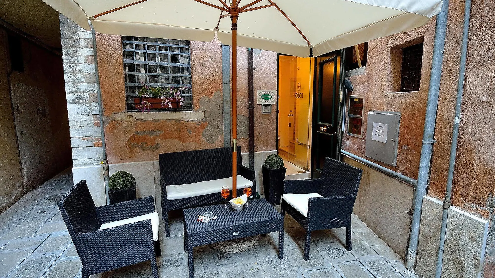 Hotel Orion Venice 2*,